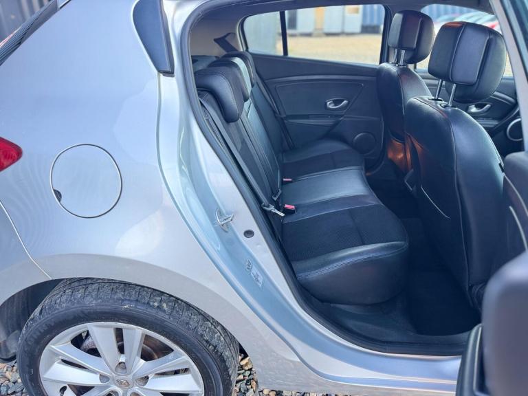 2009 Renault Megane 1.9 dCi Privilege Euro 4 5dr HATCHBACK Diesel Manual