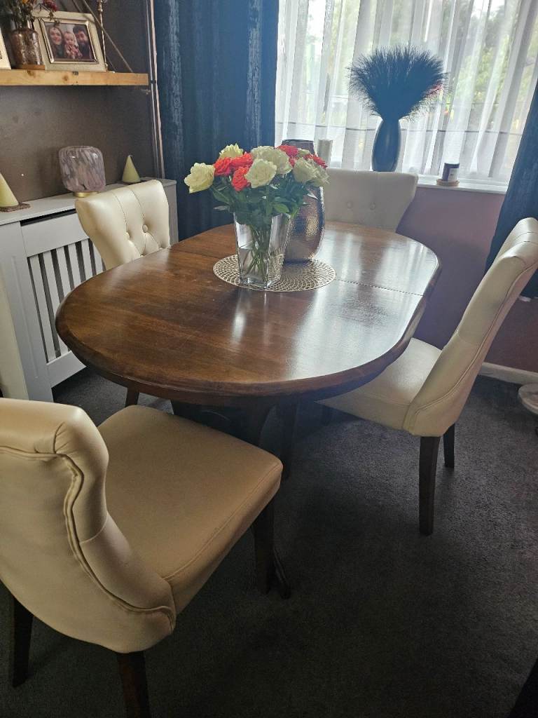 Solid dinning table & 6 chairs