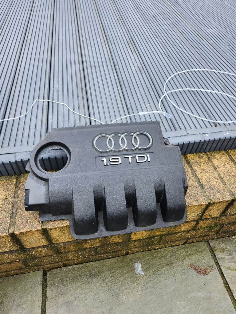 Audi 1.9 tdi engine cover 