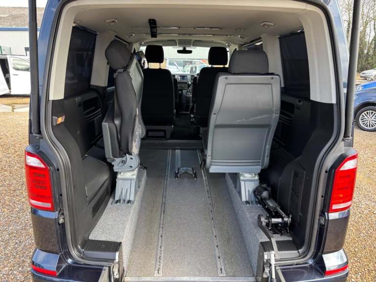 VOLKSWAGEN TRANSPORTER DRIVER TRANSFER WAV WHEELCHAIR ACCESSIBLE VEHICLE 2.0