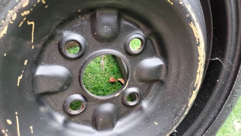 Space saver wheel and tyre