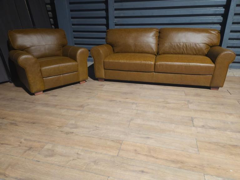 Salisbury 4 seater sofa + armchair - Tan. RRP: £1515