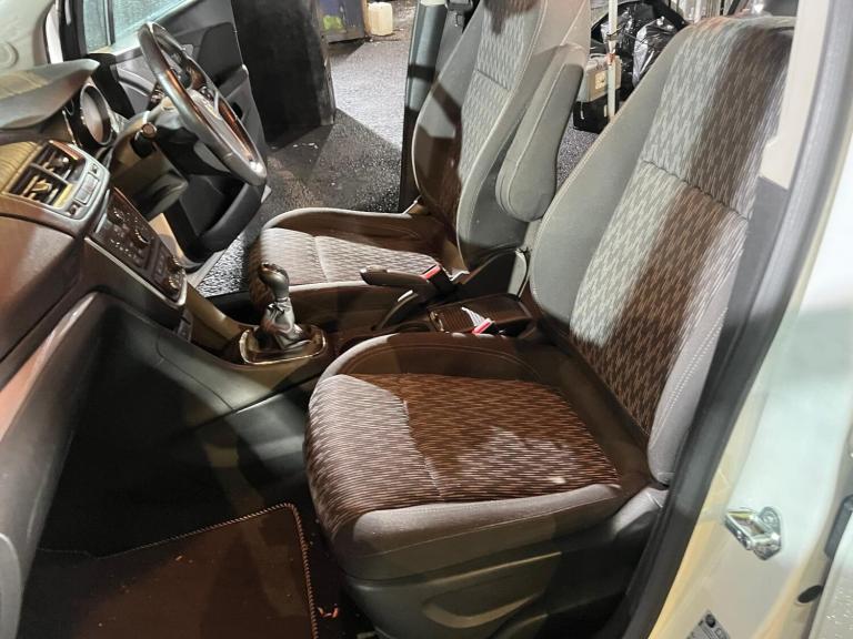 2016 Vauxhall Mokka 1.6 CDTi ecoFLEX Tech Line 5dr HATCHBACK Diesel Manual