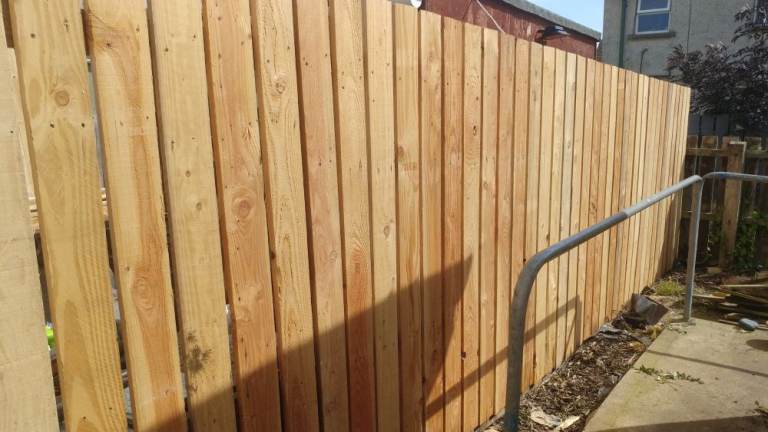 american & canadian pallet boards,decking , fencing , cladding  7ft 7in long 24mm thick