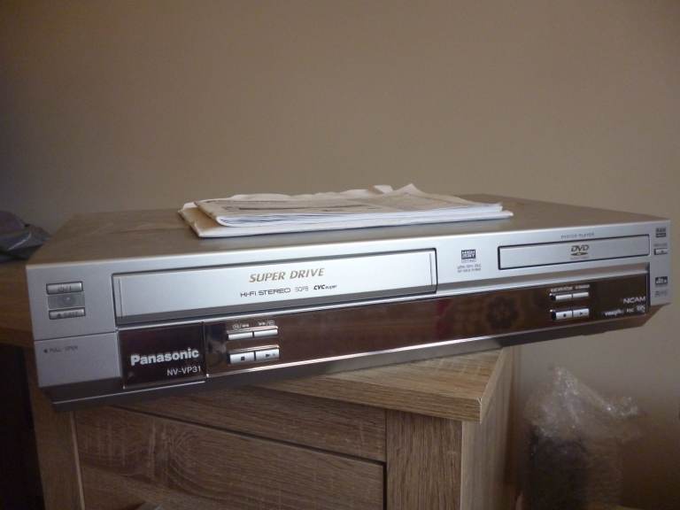 Panasonic DVD/CD - Video Cassette Recorder
