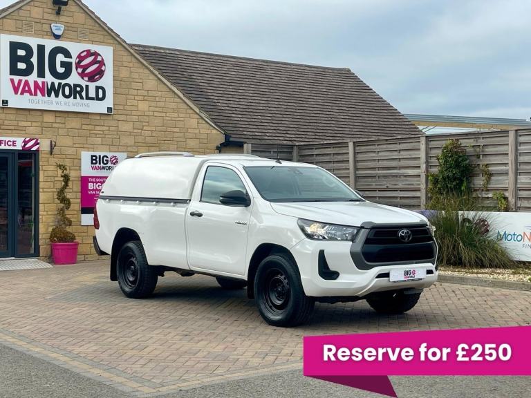 Toyota Hilux D-4D 150 ACTIVE 4WD SINGLE CAB WITH TRUCKMAN TOP
