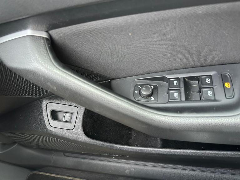 2016 Volkswagen Passat 2.0 TDI SE Business 5dr DSG ESTATE DIESEL Automatic