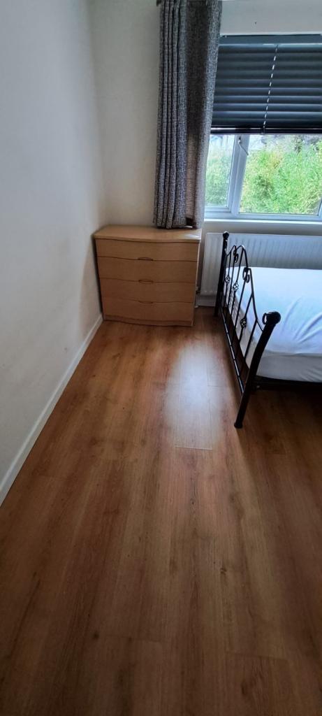 Newry Room to rent .