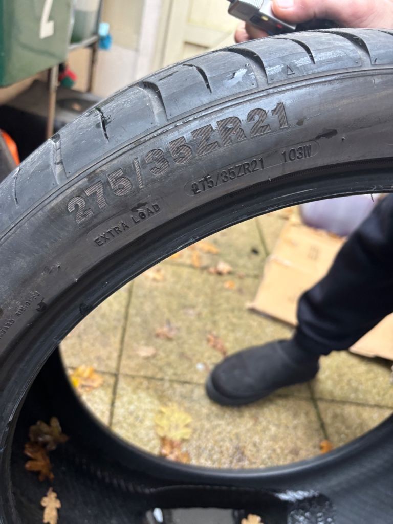 Run flat tyres 