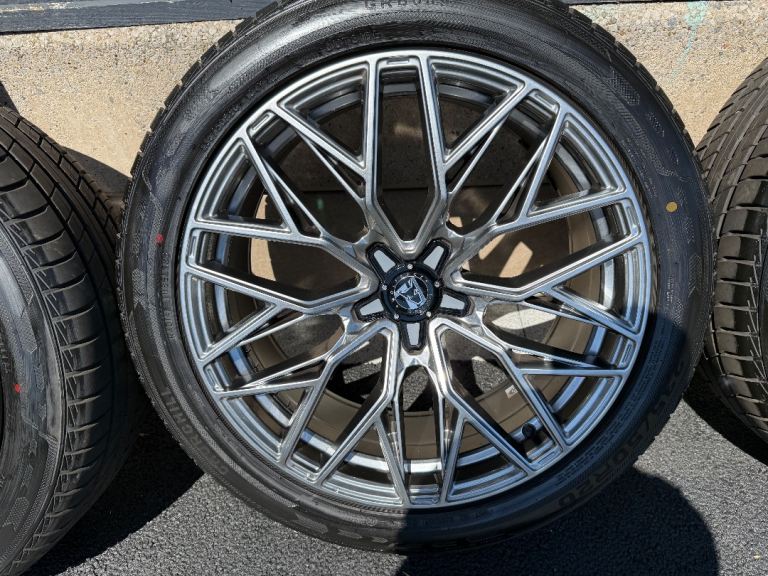 Genuine wolf race crc gtr alloys 20”