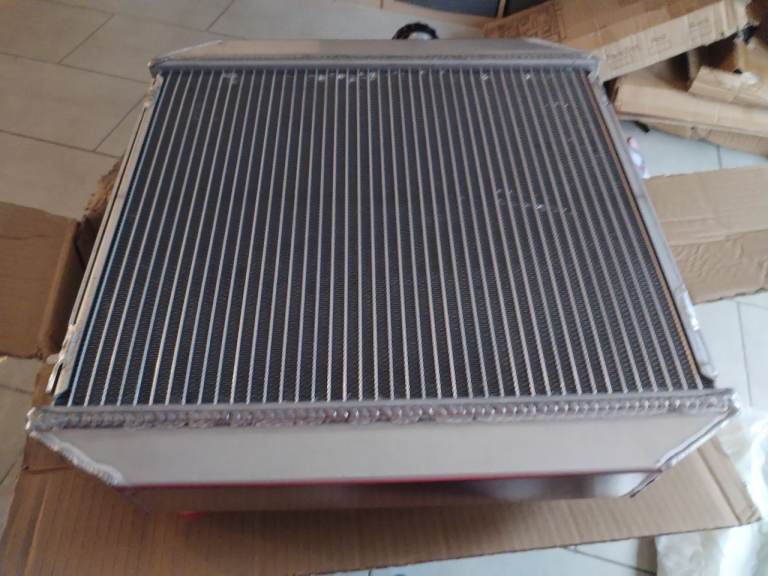 Alloy radiator 