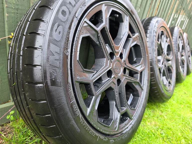 18" VELARE ALLOY WHEELS VW T5, VW T6 in perfect condition load rate 1250kg per 1 wheel