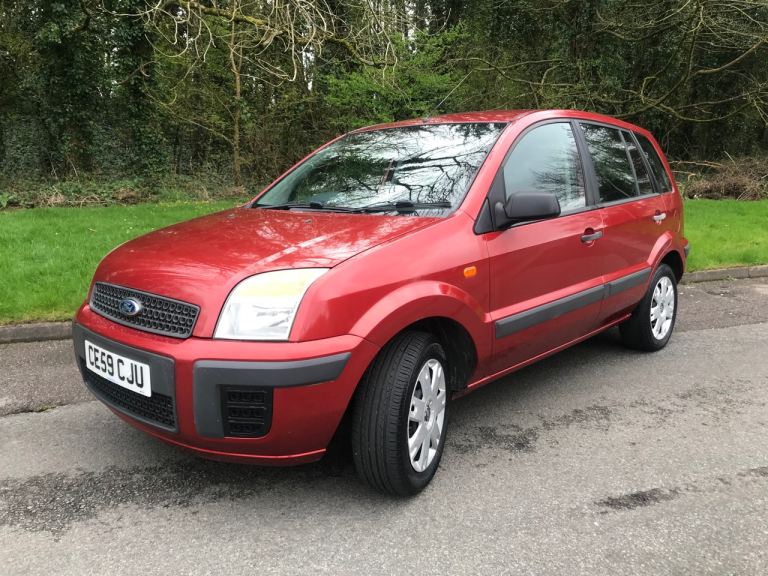 Ford Fusion 1.4 TDCI 5Door only 45000miles service history fantastic condition 