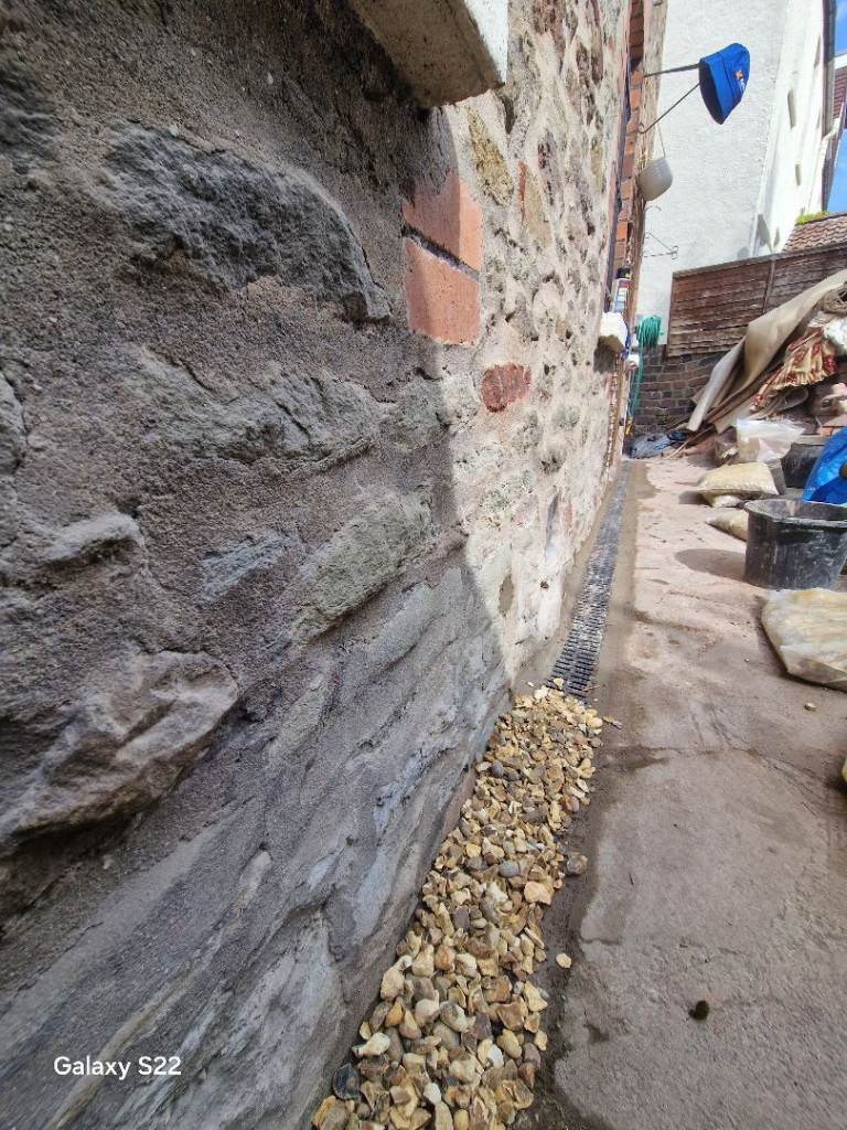 Local Experienced Builder/Plasterer/Renderer