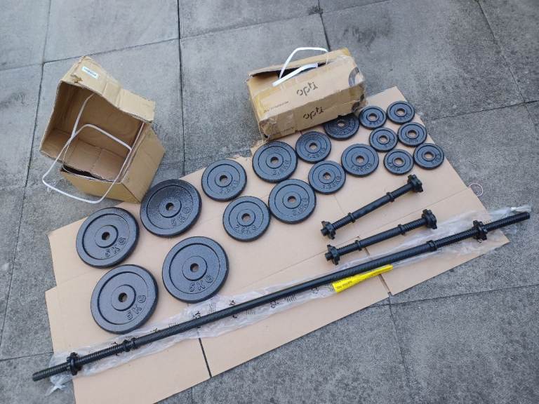 CAST IRON WEIGHTS SET WITH 5FT BARBELLS & DUMBBELLS - Brand New Boxed.