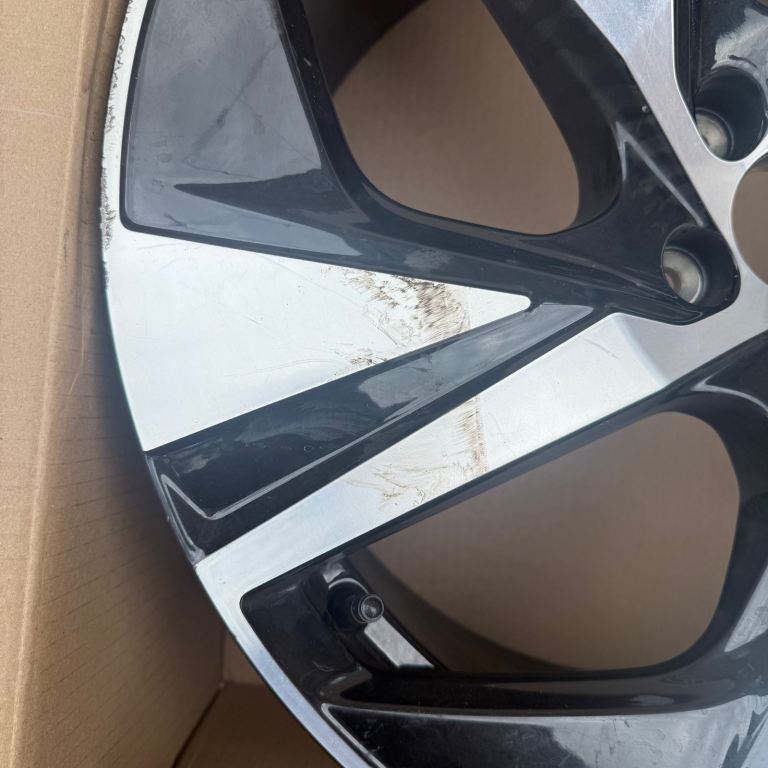 VOLVO XC90 BLACK 20” DIAMOND CUT ALLOY WHEEL RIM 9J OEM 32209411 GENUINE