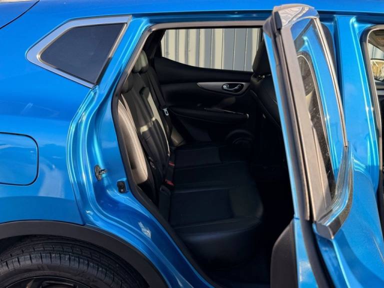 2017 67 NISSAN QASHQAI 1.6 DCI TEKNA SUV 5DR DIESEL MANUAL 4WD EURO 6 (S/S) (130