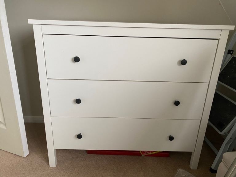 image for Chest of drawers