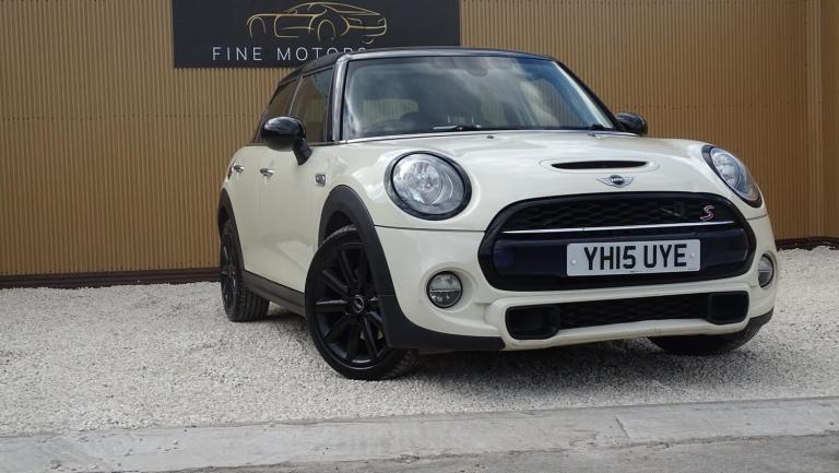 MINI HATCH 2.0 5-Door Hatch Cooper S White Manual Petrol 2015