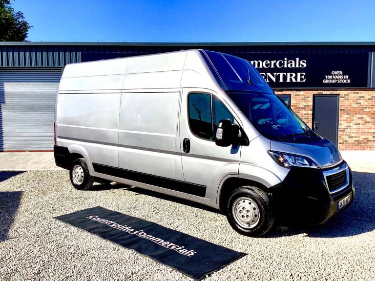 2023 Peugeot Boxer 2.2HDI H3L3 PROFESSIONAL PREMIUM+ 140BHP / EXTRA HIGH ROOF / VERY LOW MILES PA...