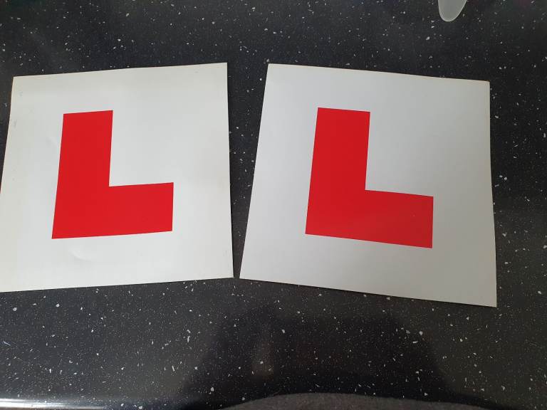 Magnetic L plates
