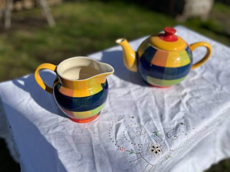 Martin Gulliver Designs Teapot & Milk Jug with hand-painted "Harlequin Check" pattern.