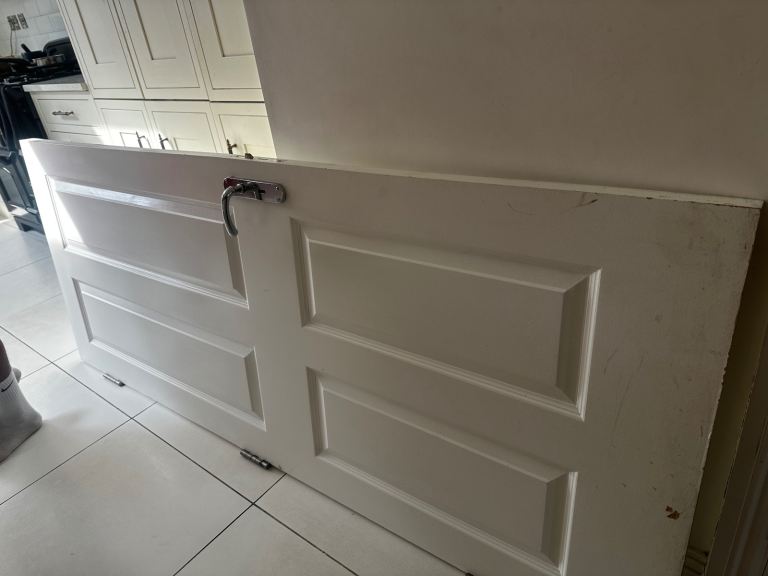 White Internal Fire Door without Handle – Good Condition