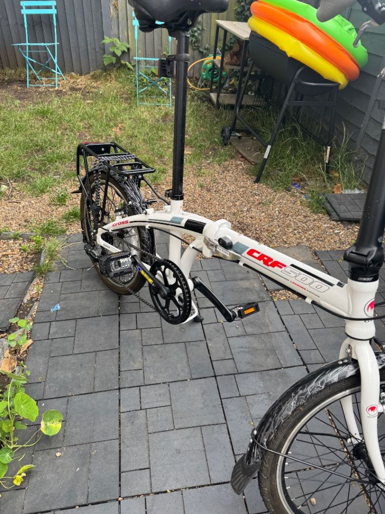 Selling a nearly new bicycle. Used only a few times.