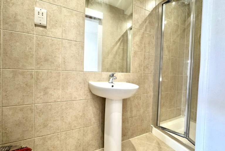 1 bed apartment Kentish Town Road, Camden Town, NW1 - ref: 2212