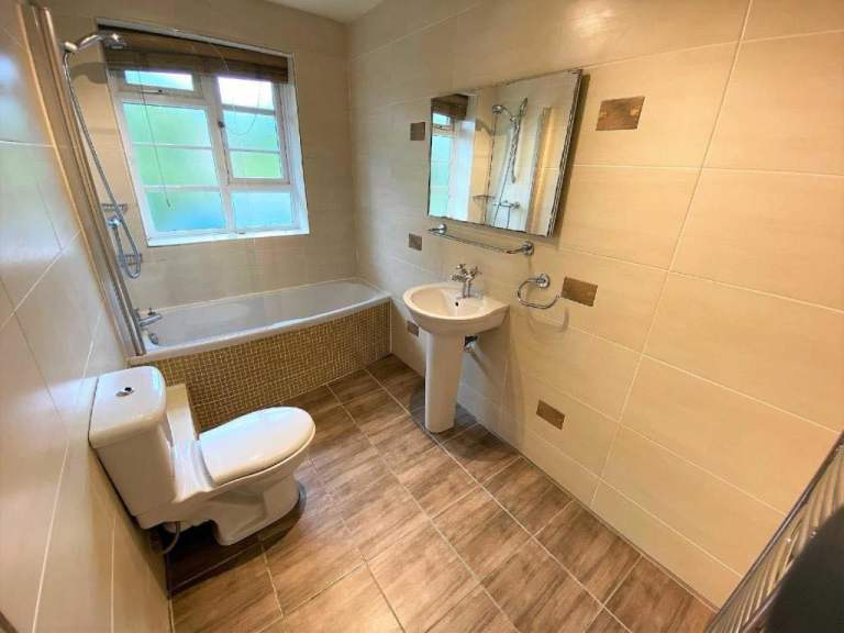 2 double bed flat