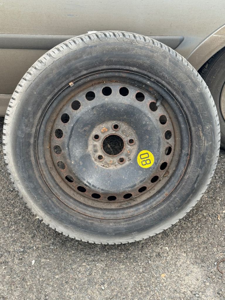 Mondeo spare Wheel with Tyre – Fair Condition