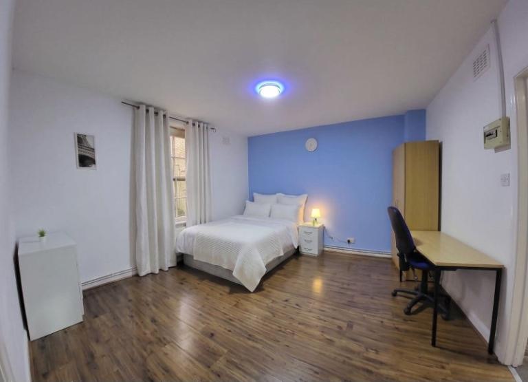 🍁Spacious Double Room – Bethnal Green, E2 (Zone 2)💫