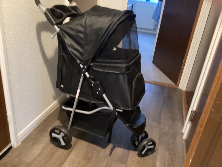 New Pet Pushchairs Small Dogs. FREE.