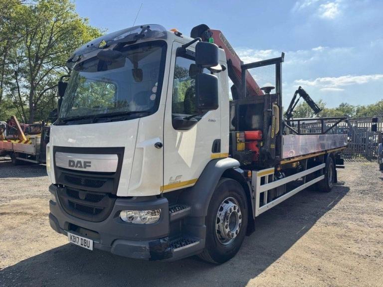 2017 DAF LF-260 4X2 CRANE VEHICLE