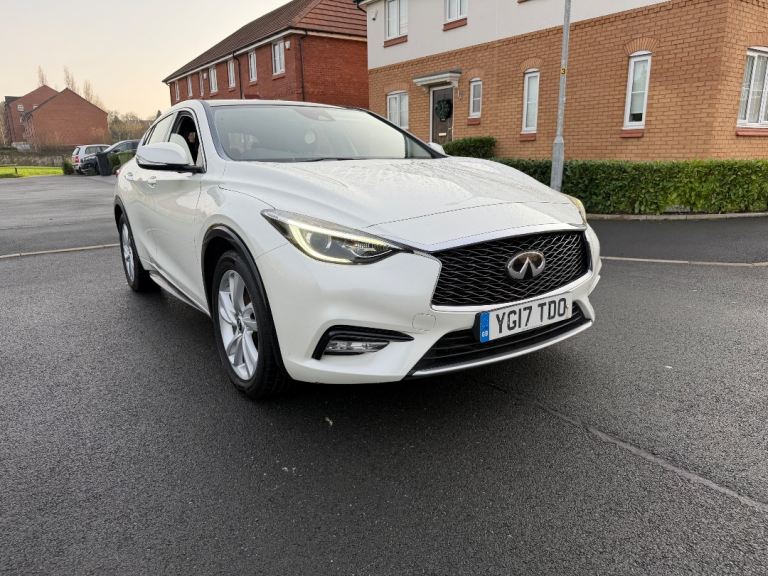 Infiniti, Q30, Hatchback, 2017, Automatic, 1461 (cc), 5 doors