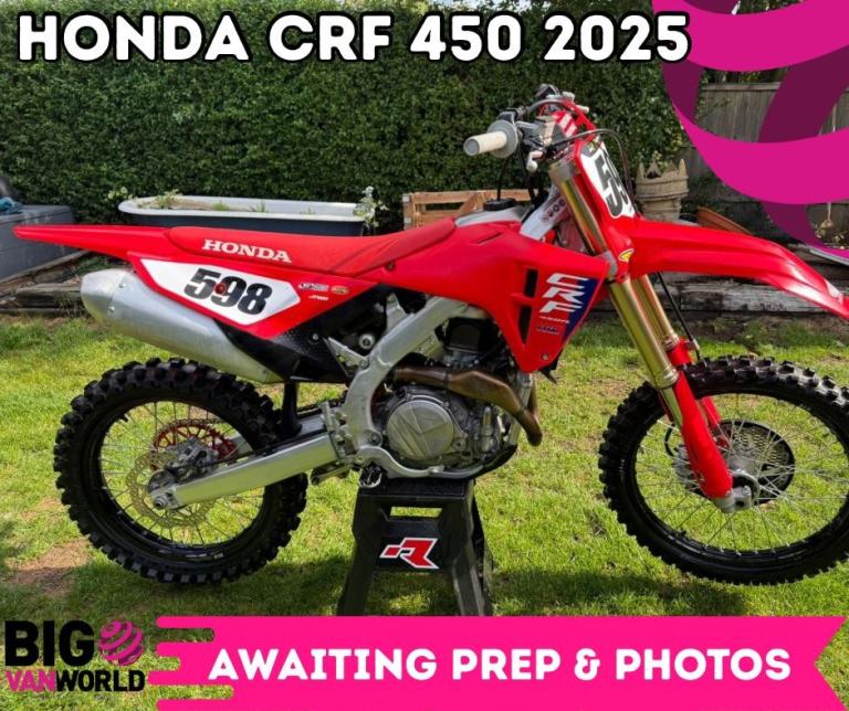 Honda CRF 450 2025 - Only 13 Hours - £900 Suspension Revalve - Stock