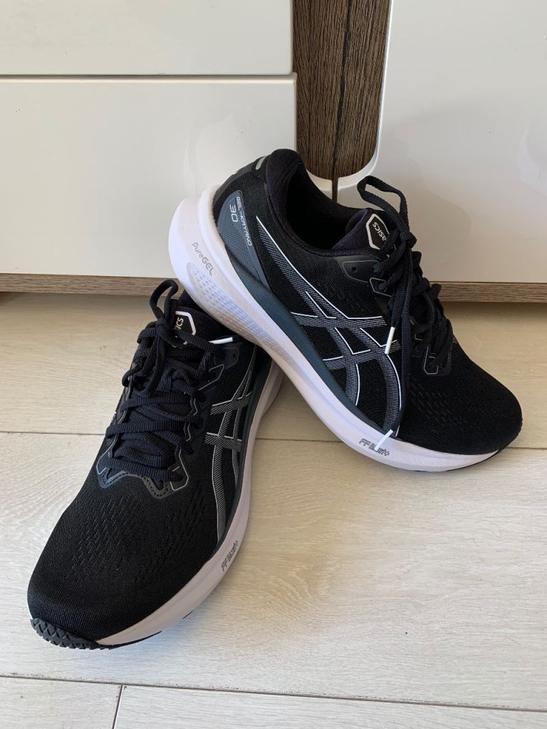 Asics gel kayano 30 Men’s running trainers size 10.5/46