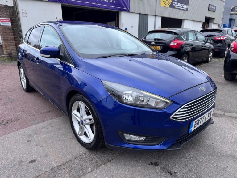 2017 Ford Focus 1.0T EcoBoost Zetec Edition Euro 6 (s/s) 5dr HATCHBACK Petrol Manual