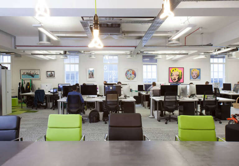 Furnished offices to rent in *Holborn*. Office Spaces for 3 to 25 desks WC1