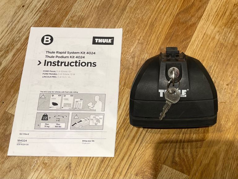 Thule 4024 foot pack and fitting kit