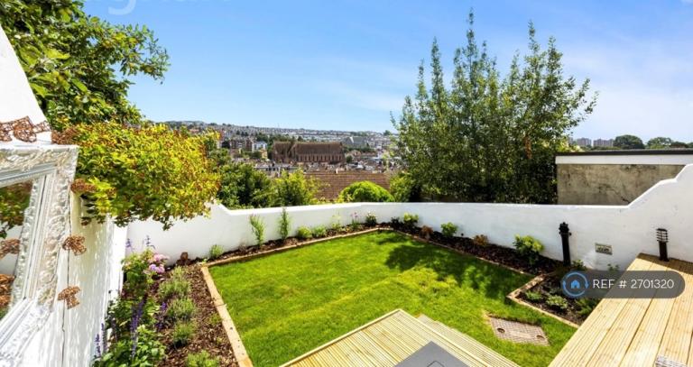 1 bedroom flat in Wakefield Road, Brighton, BN2 (1 bed) (#2701320)