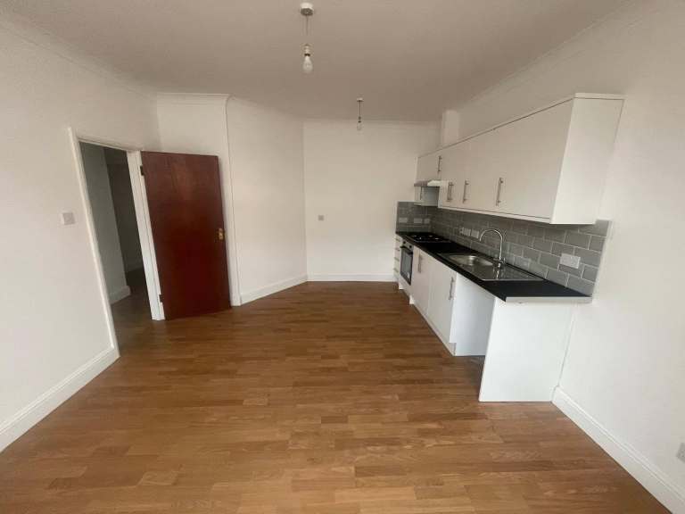 Cricklewood 2 bedrooms flat 