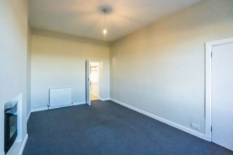 Delightful, 2 bedroom, main door cottage in Carberry, East Lothian – available NOW