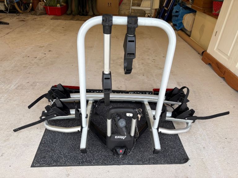 Atera Strada Sport Bike Rack – Good Condition