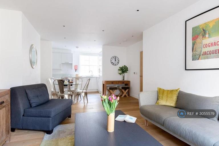 2 bedroom flat in Lovat Lane, London, EC3R (2 bed) (#3055579)