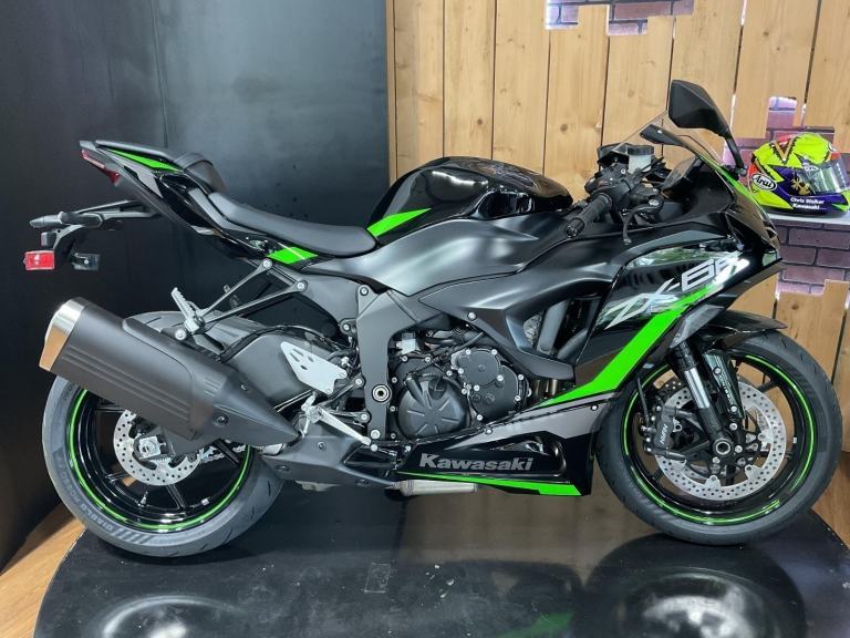 Kawasaki Ninja ZX6R ZX-6R 2025 SAVE £1000 LAST ONE with 3.9% HP Finance 4.9% PCP