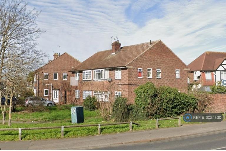 2 bedroom flat in West End Lane, Hayes, UB3 (2 bed) (#3024830)