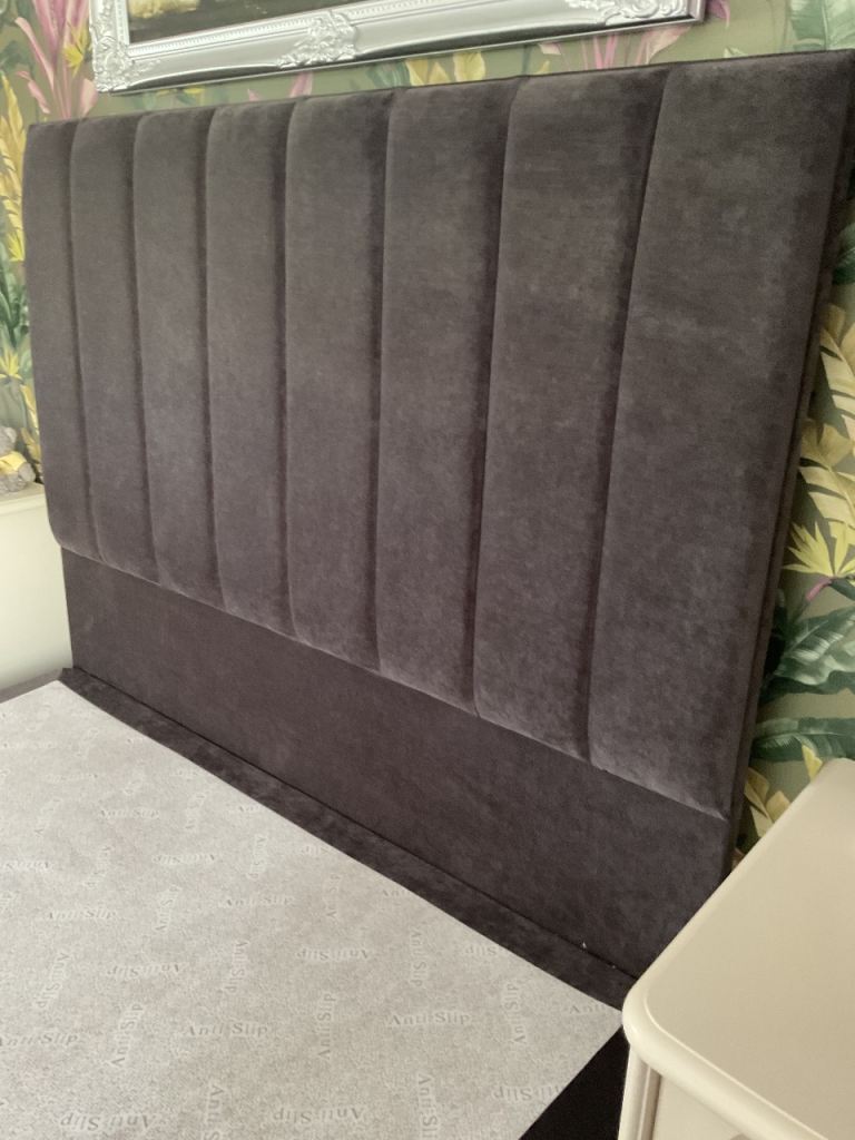 Double bed base