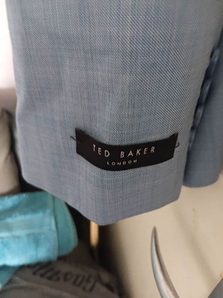 Suit Ted baker beautiful suit