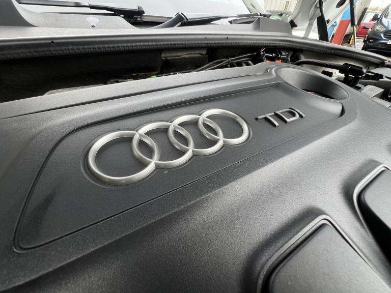 AUDI TT 2.0 TDI Black Edition 2013